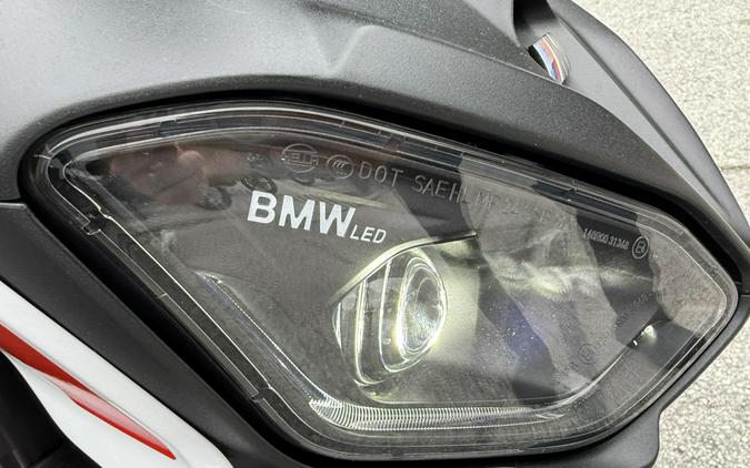 2026 BMW M 1000 R