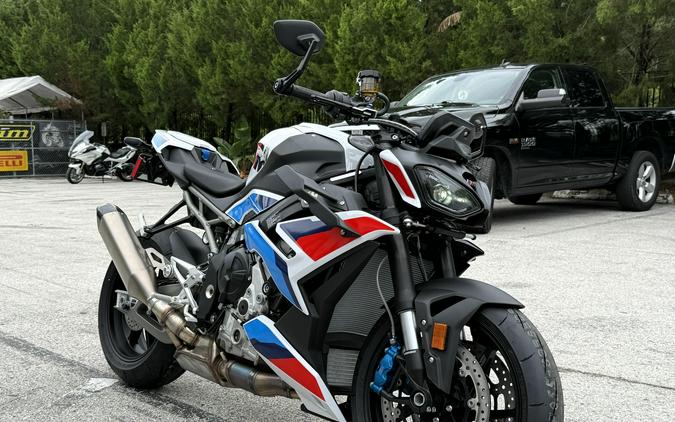 2026 BMW M 1000 R
