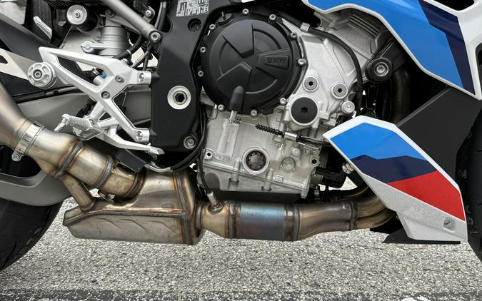 2026 BMW M 1000 R