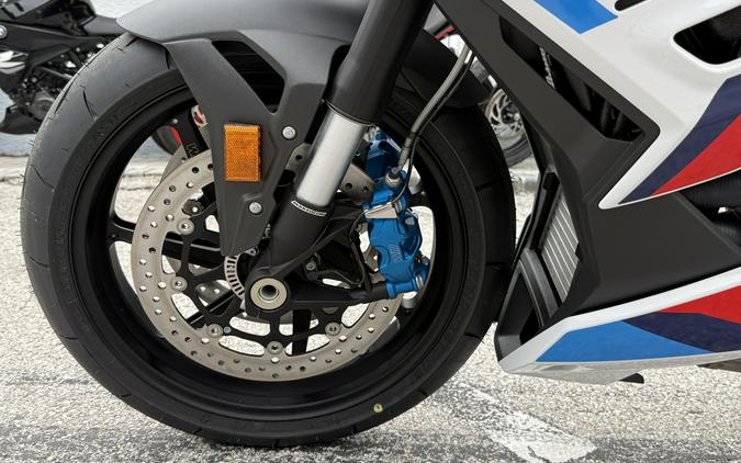 2026 BMW M 1000 R