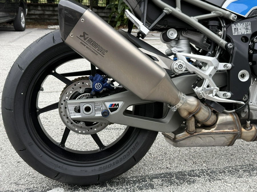 2026 BMW M 1000 R