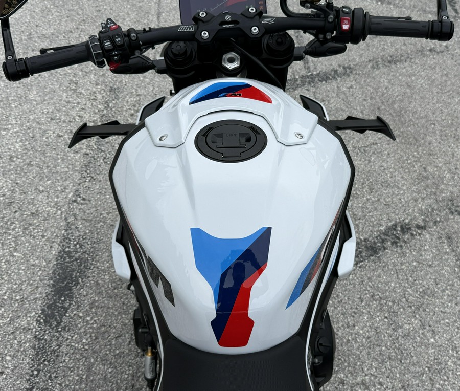 2026 BMW M 1000 R