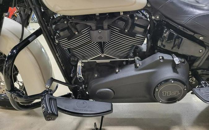 2022 Harley-Davidson® FLHCS - Heritage Classic 114