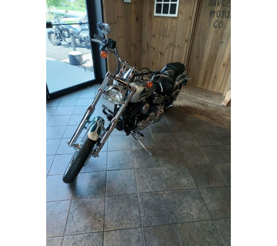 2003 Harley-Davidson Deuce