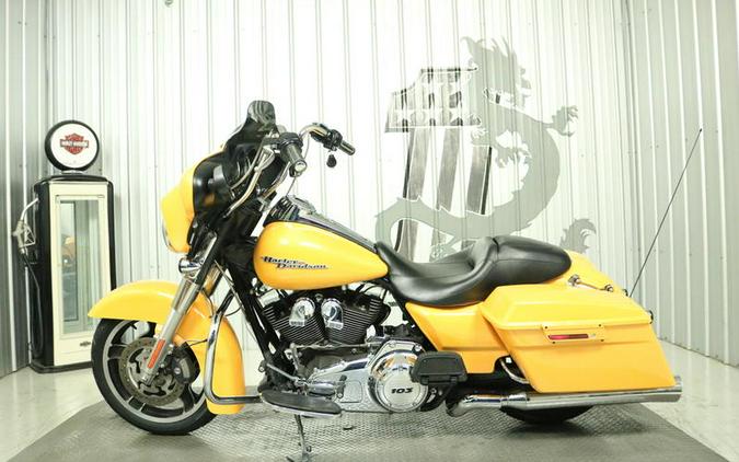 2013 Harley-Davidson® FLHX - Street Glide®