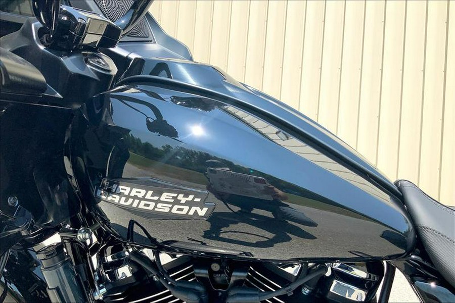 2024 Harley-Davidson® FLTRX - Road Glide®