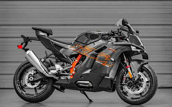 2026 KTM RC 990 R