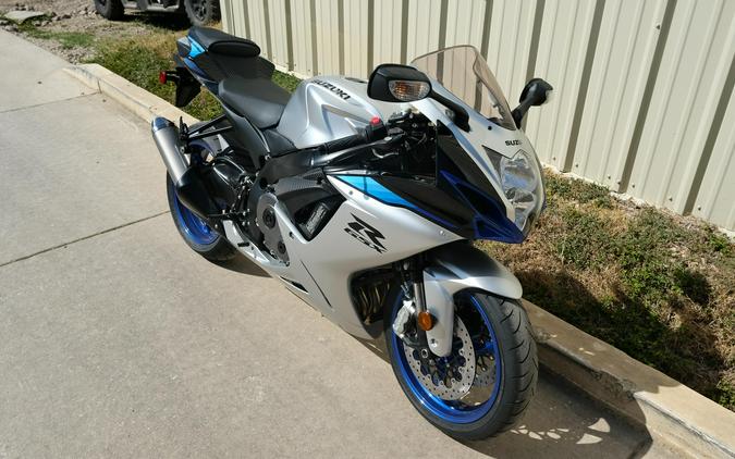 2026 SUZUKI GSX-R600