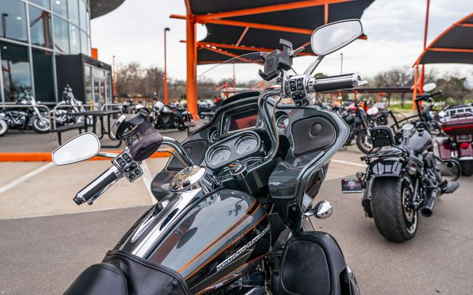 2016 CVO Road Glide Ultra FLTRUSE