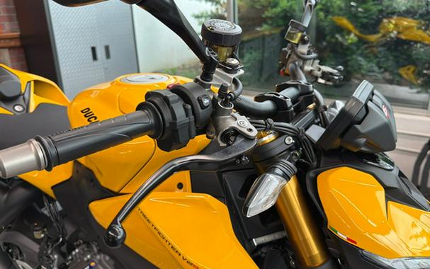 2026 Ducati Streetfighter V2 S