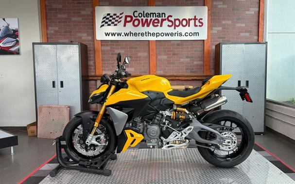 2026 Ducati Streetfighter V2 S