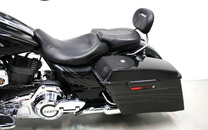 2012 Harley Davidson Street Glide CVO FLHXSE Screamin Eagle