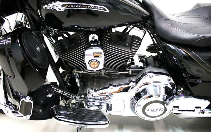 2012 Harley Davidson Street Glide CVO FLHXSE Screamin Eagle