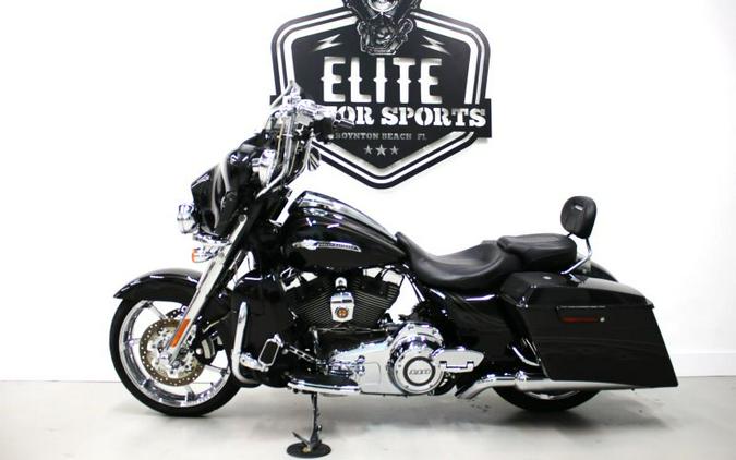 2012 Harley Davidson Street Glide CVO FLHXSE Screamin Eagle