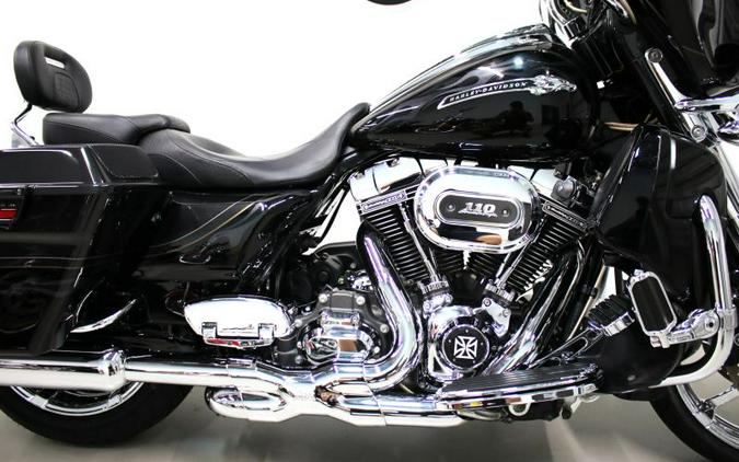 2012 Harley Davidson Street Glide CVO FLHXSE Screamin Eagle