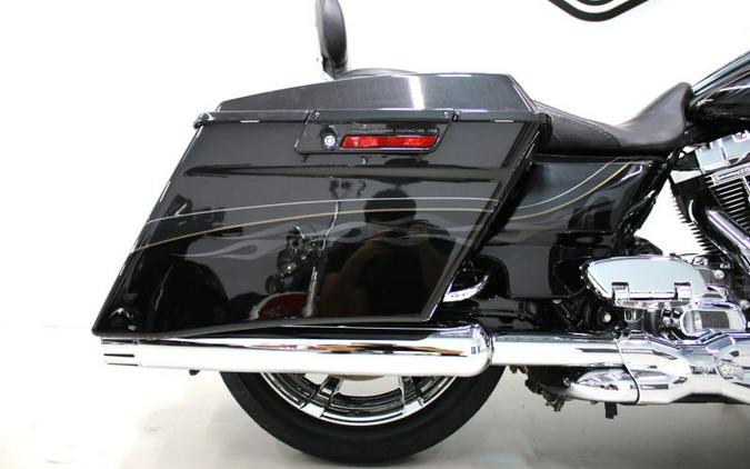 2012 Harley Davidson Street Glide CVO FLHXSE Screamin Eagle