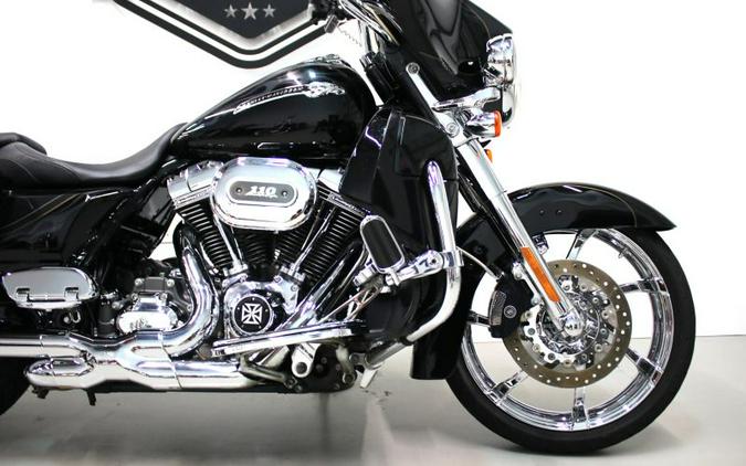 2012 Harley Davidson Street Glide CVO FLHXSE Screamin Eagle