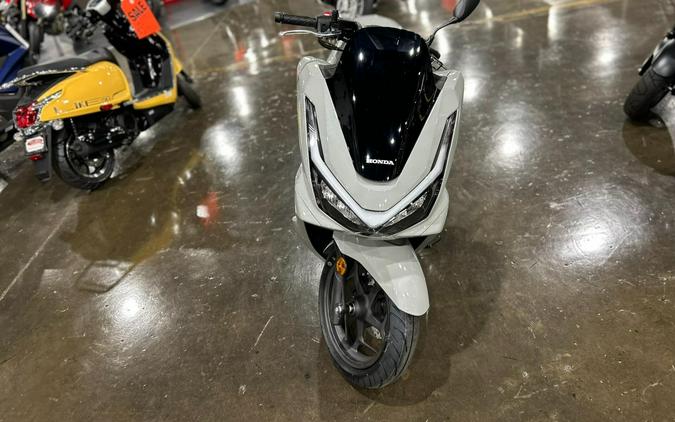 2025 Honda PCX ABS