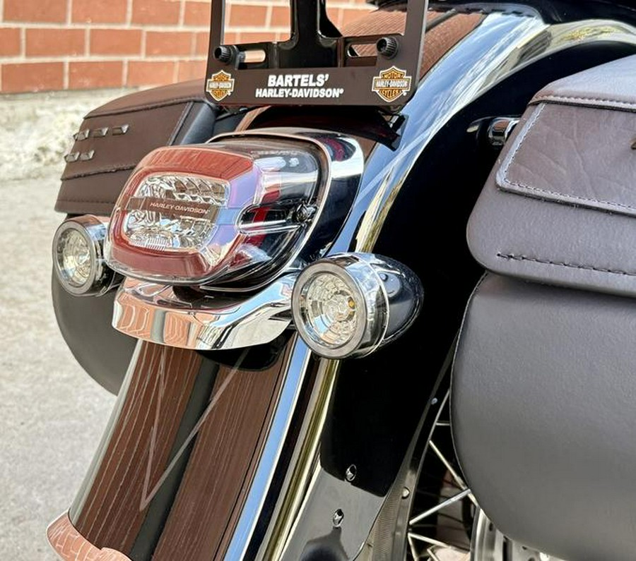 2025 Harley-Davidson® FLHC - Heritage Classic