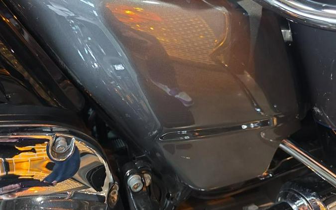 2022 Harley-Davidson® FLHR - Road King®