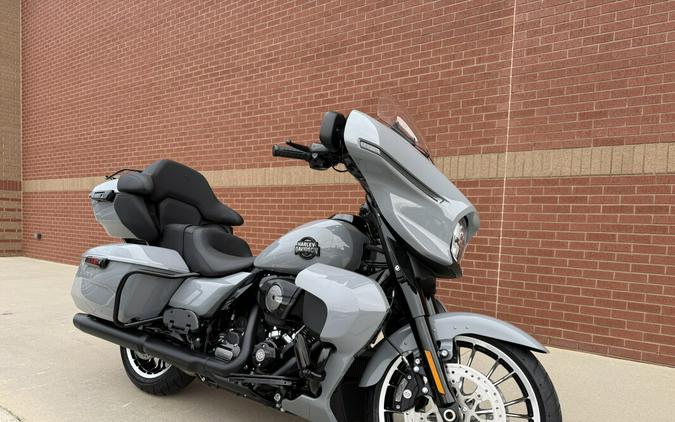 2026 Harley-Davidson® Street Glide® Dark Billiard Gray Black Trim