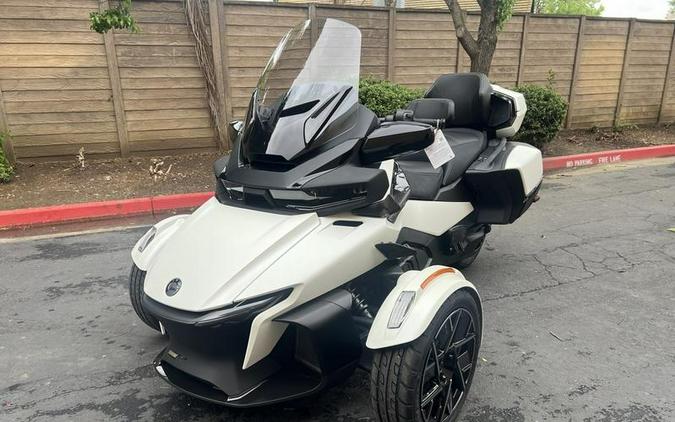 2026 Can-Am® Spyder RT Sea-to-Sky