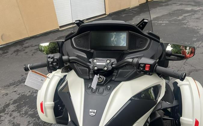 2026 Can-Am® Spyder RT Sea-to-Sky