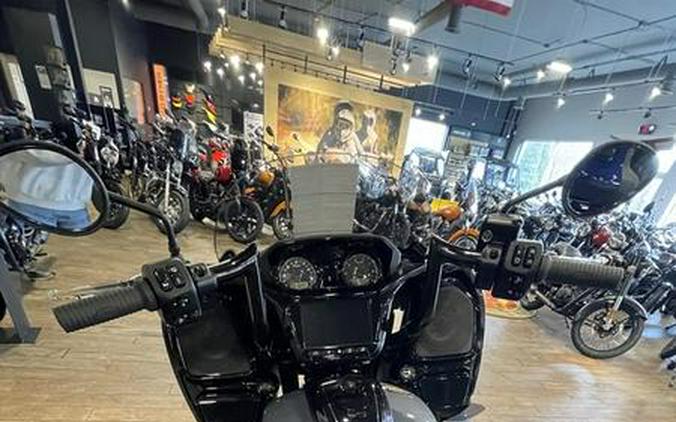 2024 Indian Motorcycle® Pursuit® Dark Horse® Stealth Gray