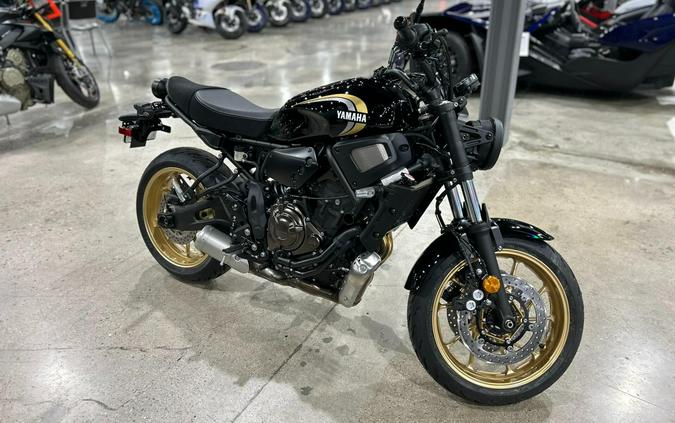2025 Yamaha XSR700
