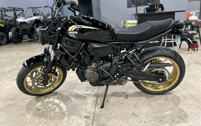 2025 Yamaha XSR700