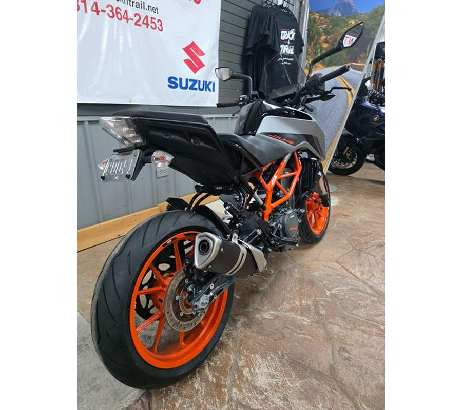2022 KTM 390 Duke