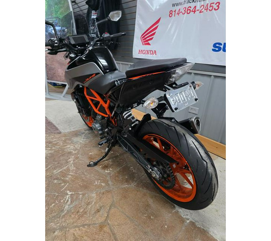 2022 KTM 390 Duke
