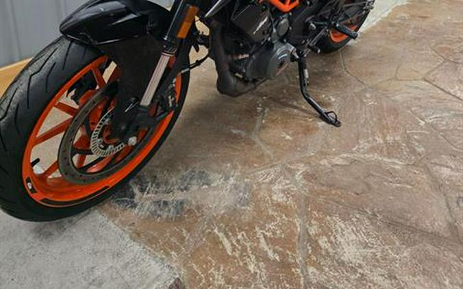 2022 KTM 390 Duke
