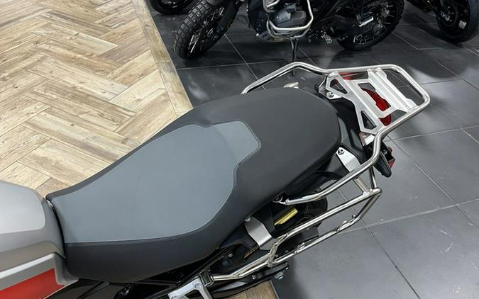 2025 BMW F 900 GS Adventure White Aluminum Metallic Matte