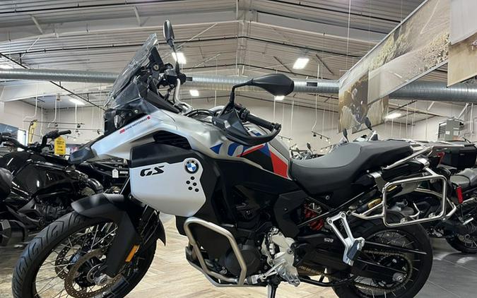 2025 BMW F 900 GS Adventure White Aluminum Metallic Matte