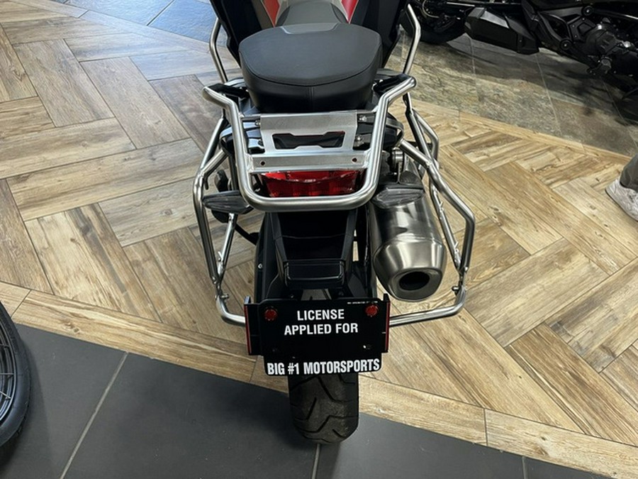 2025 BMW F 900 GS Adventure White Aluminum Metallic Matte