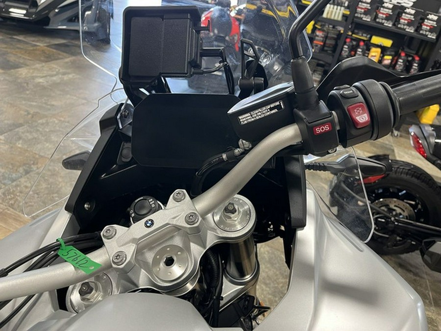 2025 BMW F 900 GS Adventure White Aluminum Metallic Matte