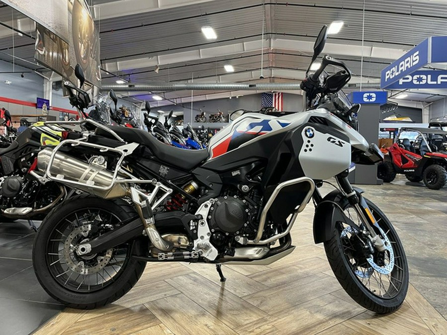 2025 BMW F 900 GS Adventure White Aluminum Metallic Matte