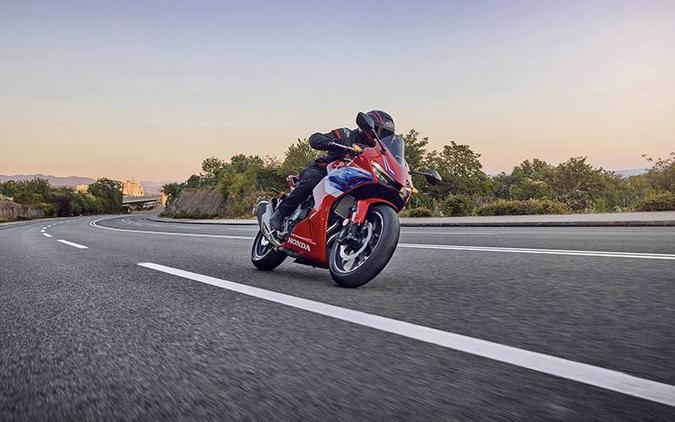 2025 CBR500R - Honda