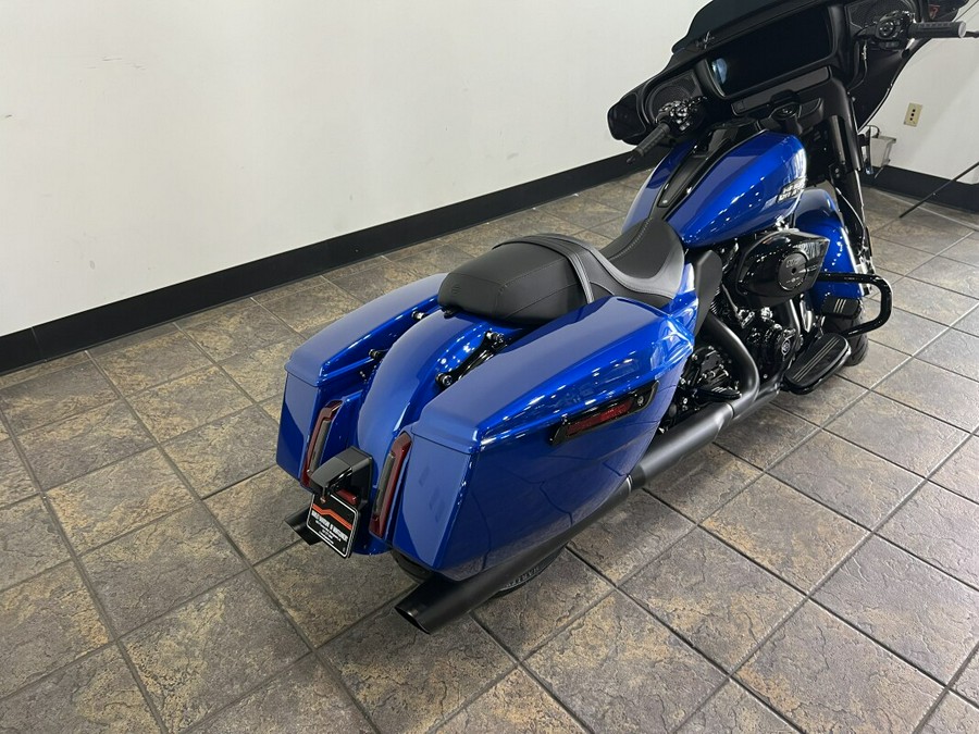 FLHX 2024 Street Glide®