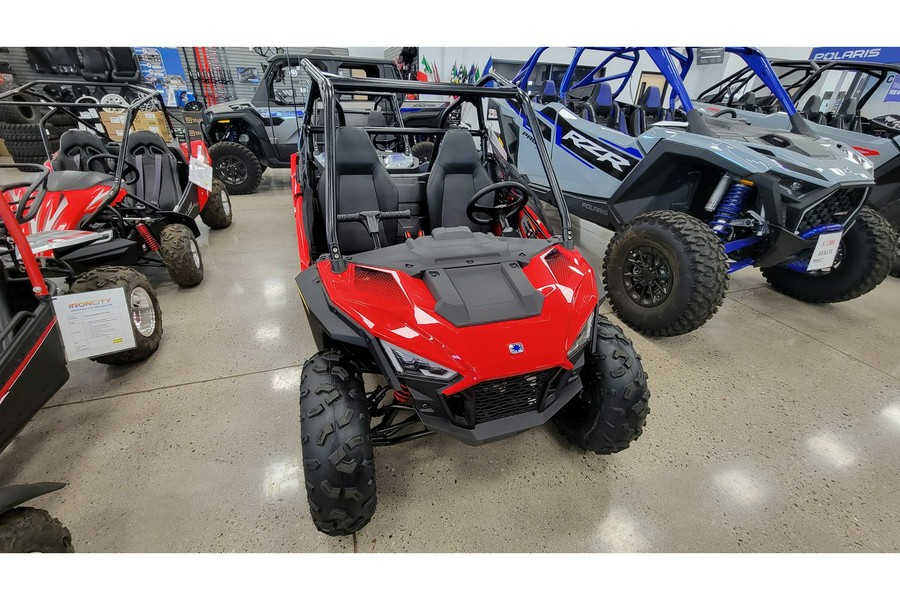 2025 Polaris RZR 200 EFI