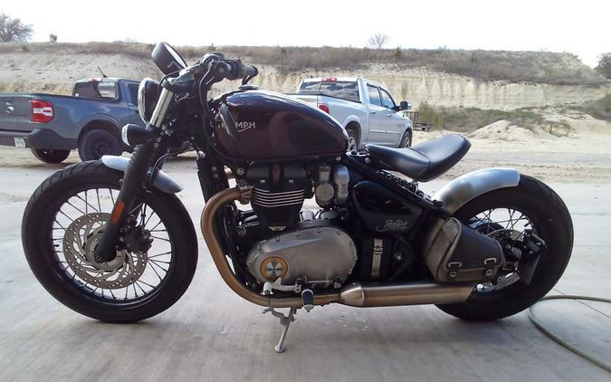 2017 Triumph Bonneville Bobber Base