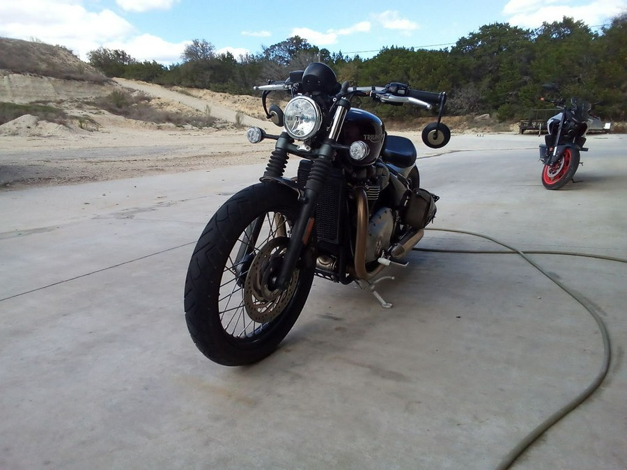 2017 Triumph Bonneville Bobber Base