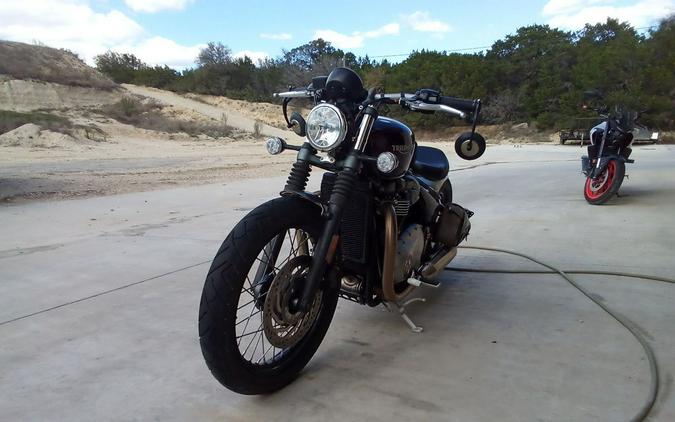 2017 Triumph Bonneville Bobber Base