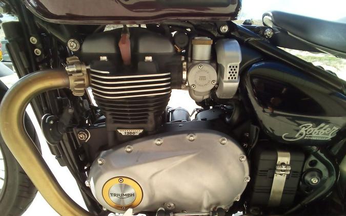 2017 Triumph Bonneville Bobber Base
