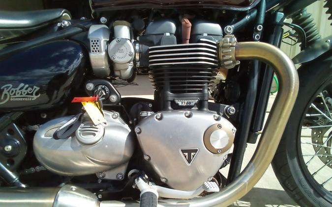 2017 Triumph Bonneville Bobber Base