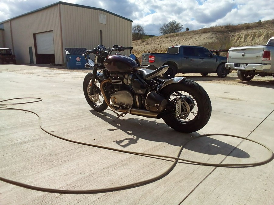 2017 Triumph Bonneville Bobber Base