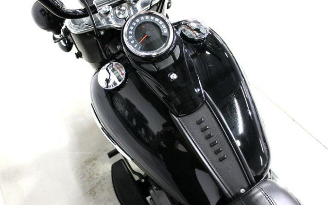 2019 Harley Davidson Heritage Classic 107 FLHC