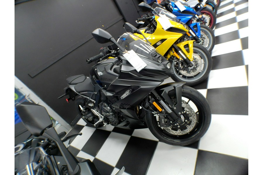 2025 Suzuki GSX-S 8R