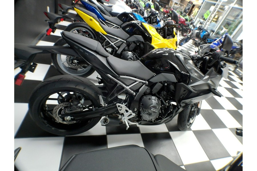 2025 Suzuki GSX-S 8R